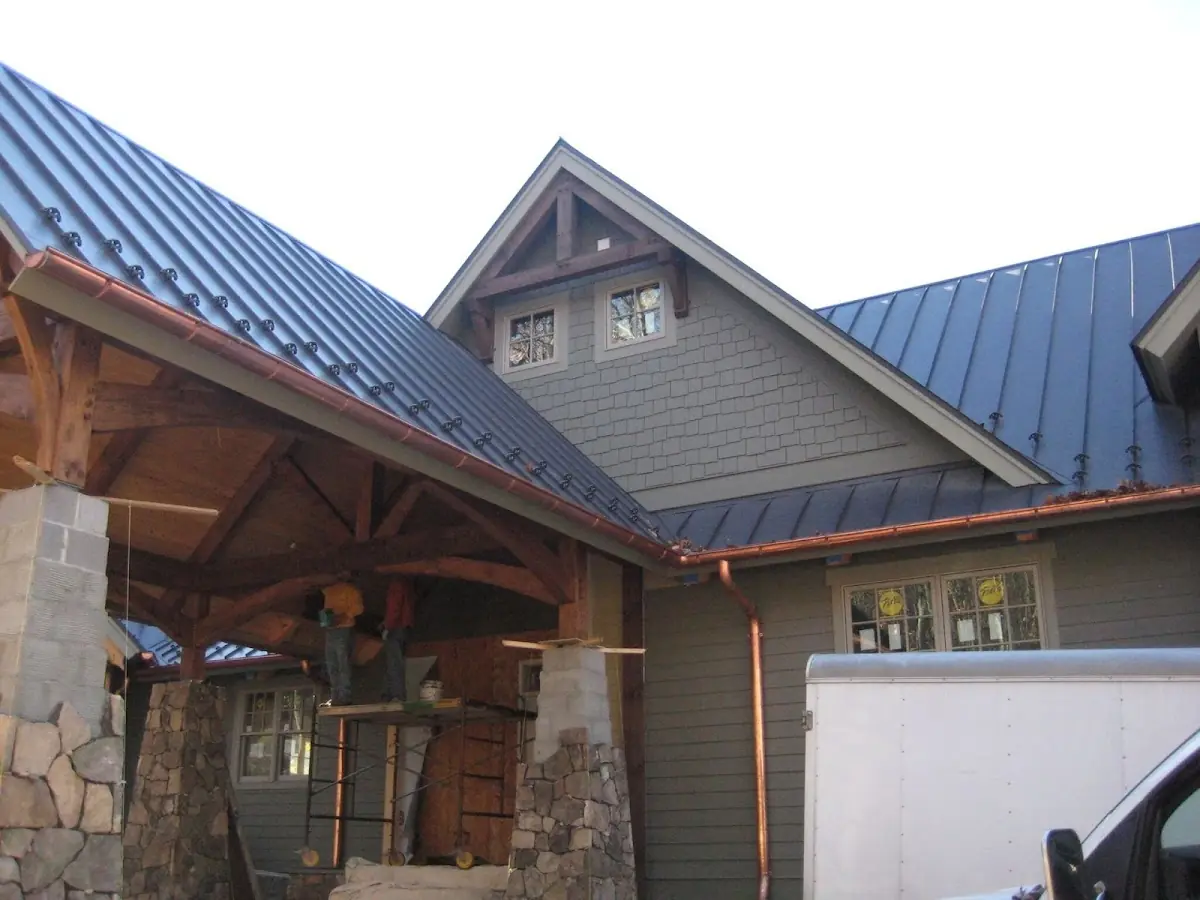 Craftsman Roofing team delivering quality roofing work in Hialeah Acres